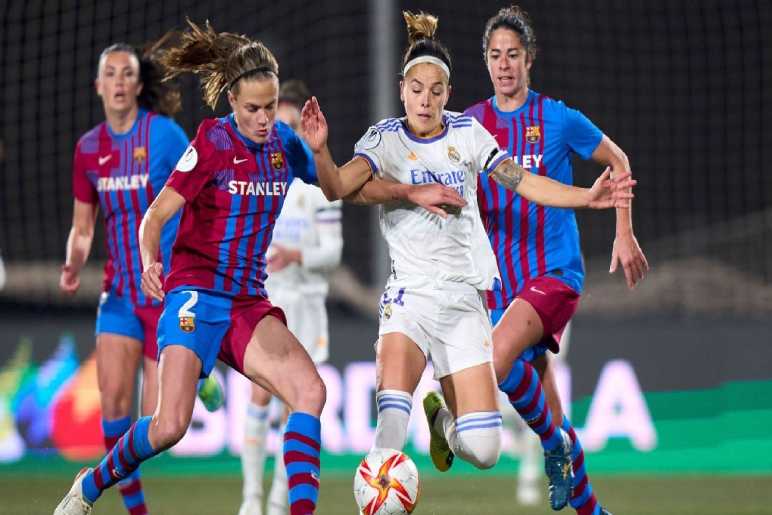 Starting fc barcelona femení vs real madrid femenino lineups